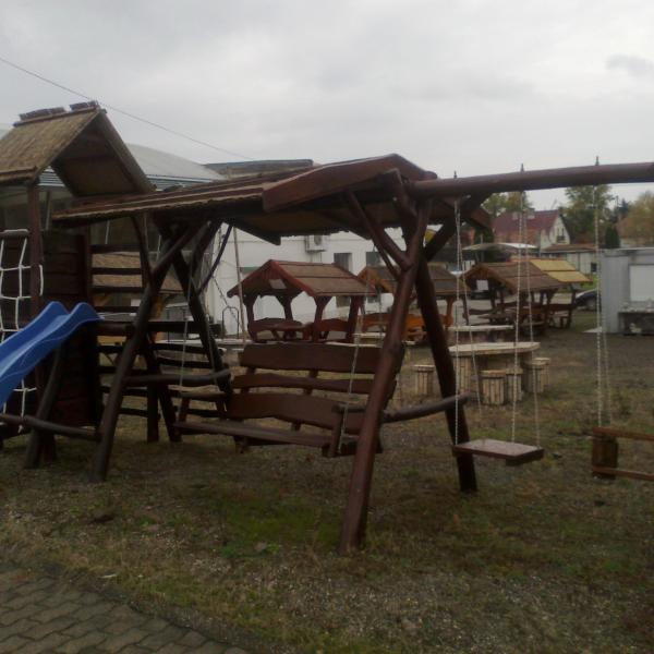 Ronk Csuszdatorony Hintaaggyal Es Hintakkal.04